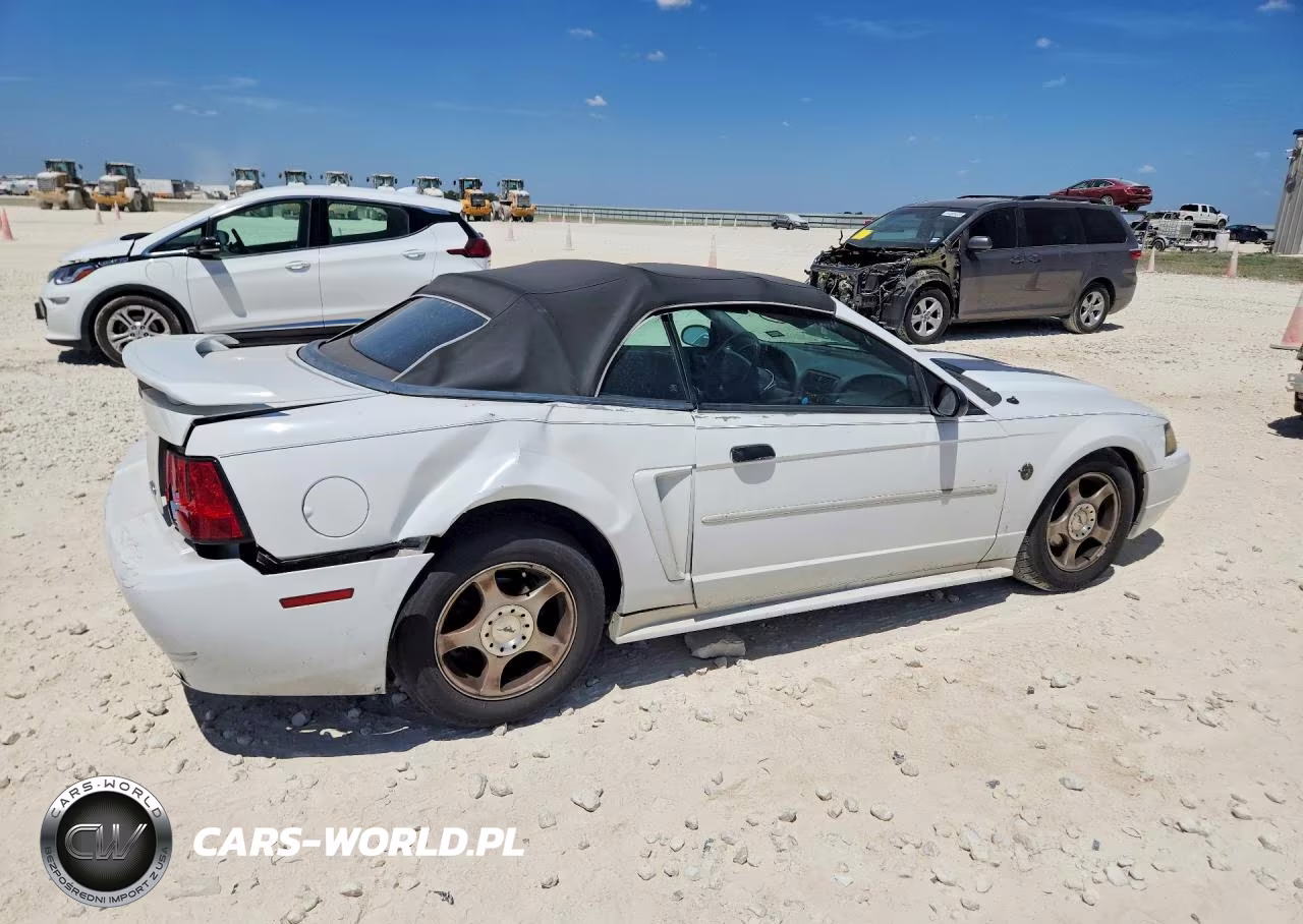 2004 Ford Mustang VIN:1FAFP44654F204653 - 3