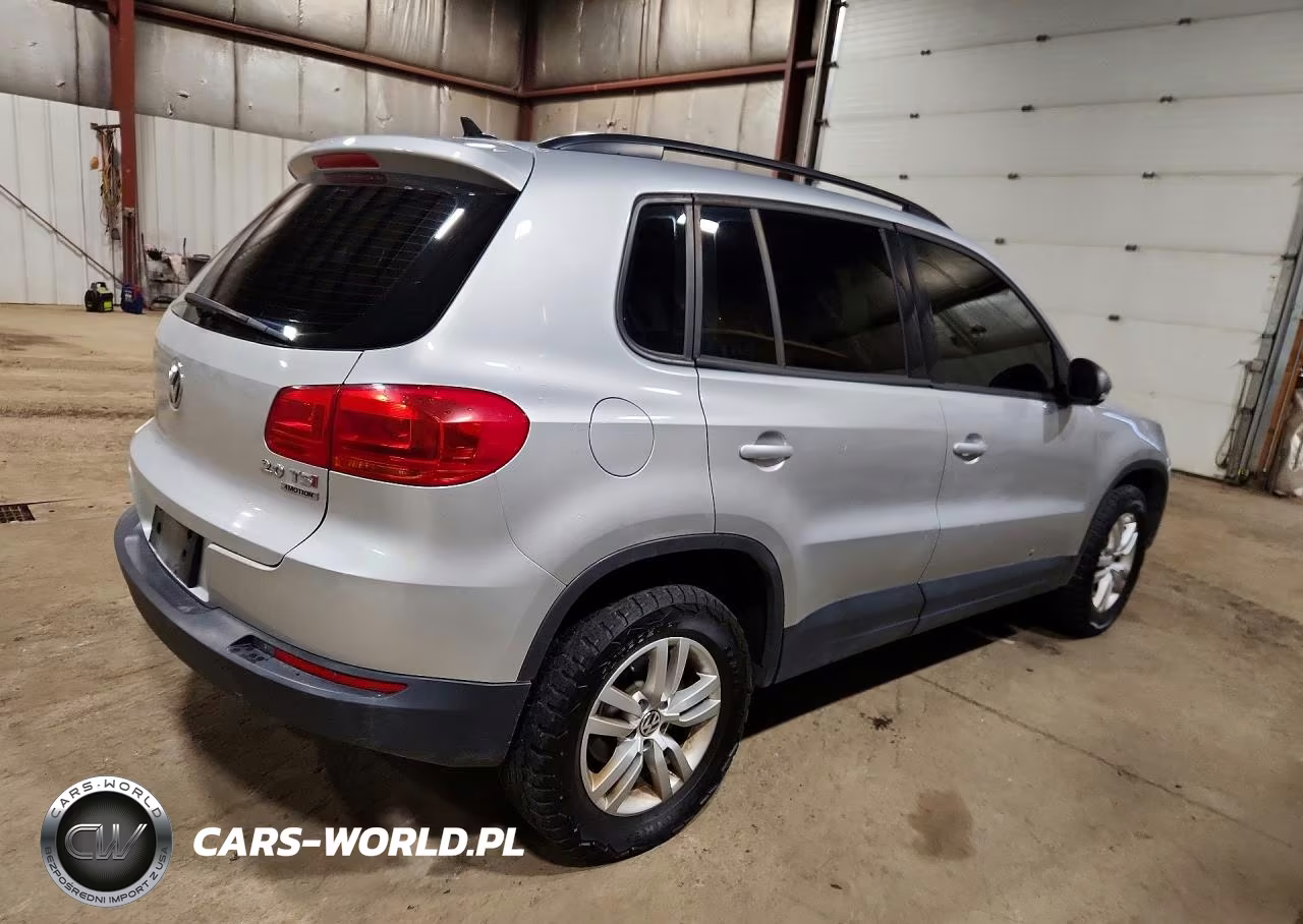 2015 Volkswagen Tiguan S VIN:WVGBV7AX0FW585467 - 3