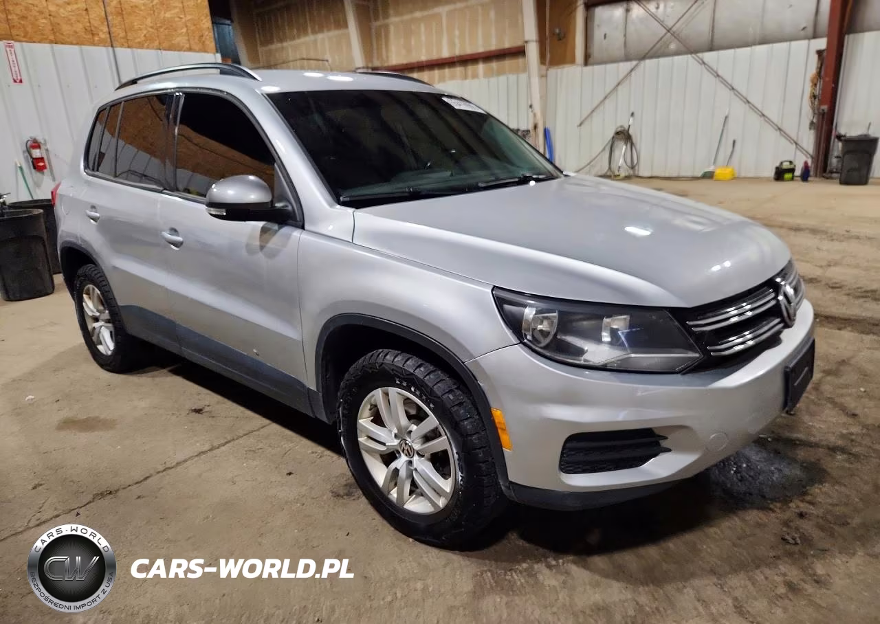 2015 Volkswagen Tiguan S VIN:WVGBV7AX0FW585467 - 4