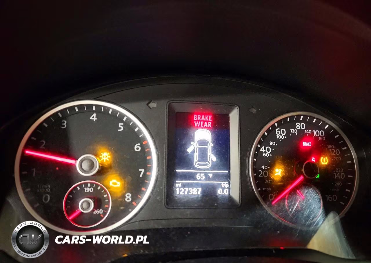 2015 Volkswagen Tiguan S VIN:WVGBV7AX0FW585467 - 9