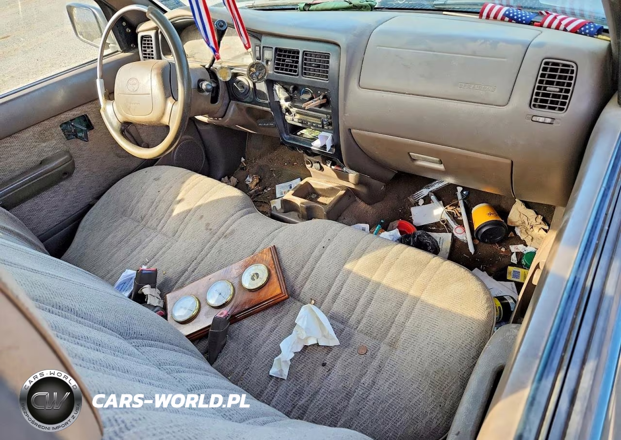 1999 Toyota Tacoma Base VIN:4TANL42NXXZ501198 - 8