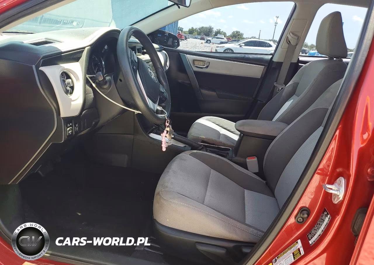 2018 Toyota Corolla Le VIN:5YFBURHE8JP770522 - 7