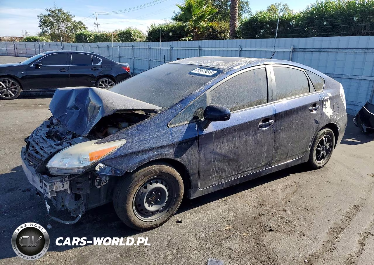2015 Toyota Prius Two – zdjęcie 1 z 13