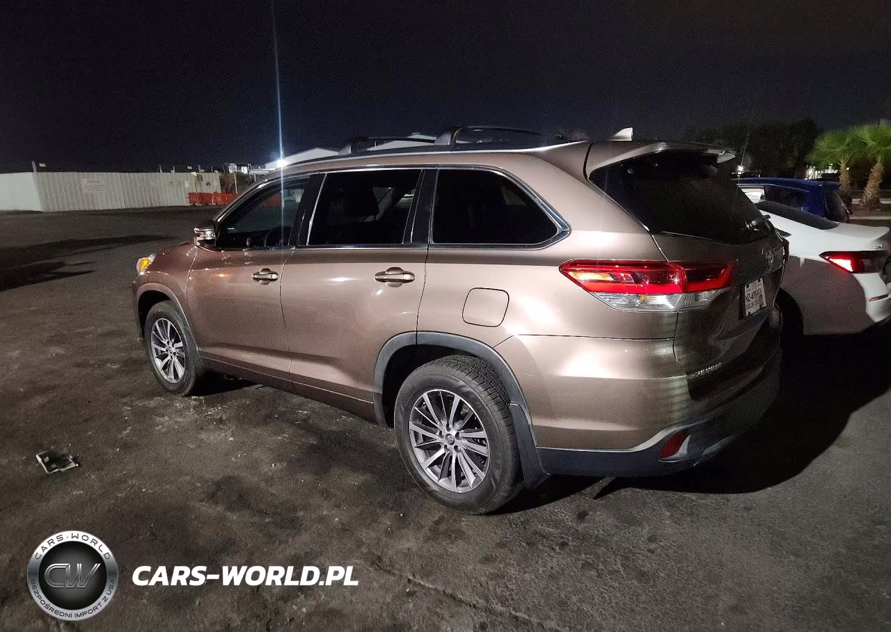 2017 Toyota Highlander Xle VIN:5TDKZRFH3HS206986 - 2