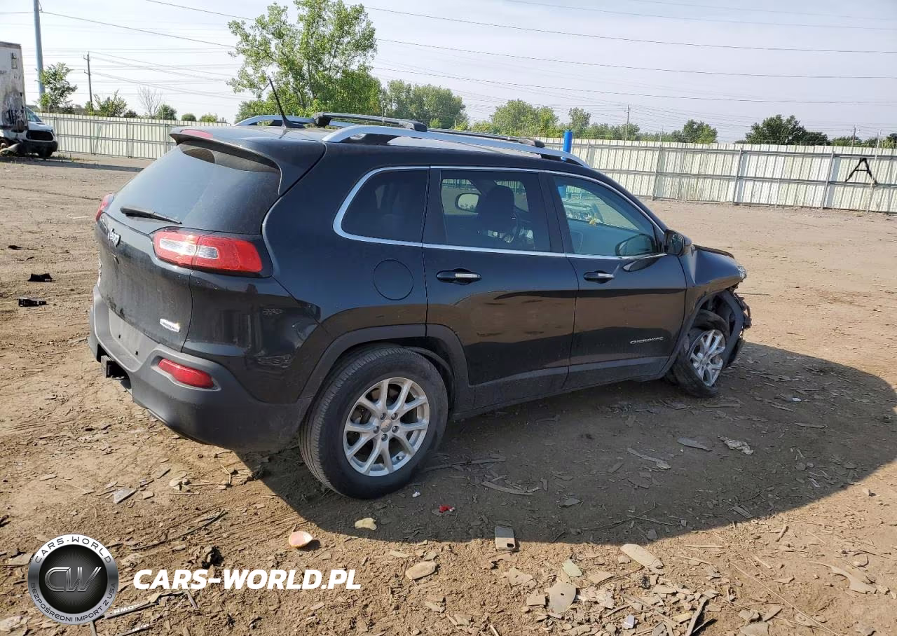 2014 Jeep Cherokee Latitude VIN:1C4PJMCS8EW254401 - 3