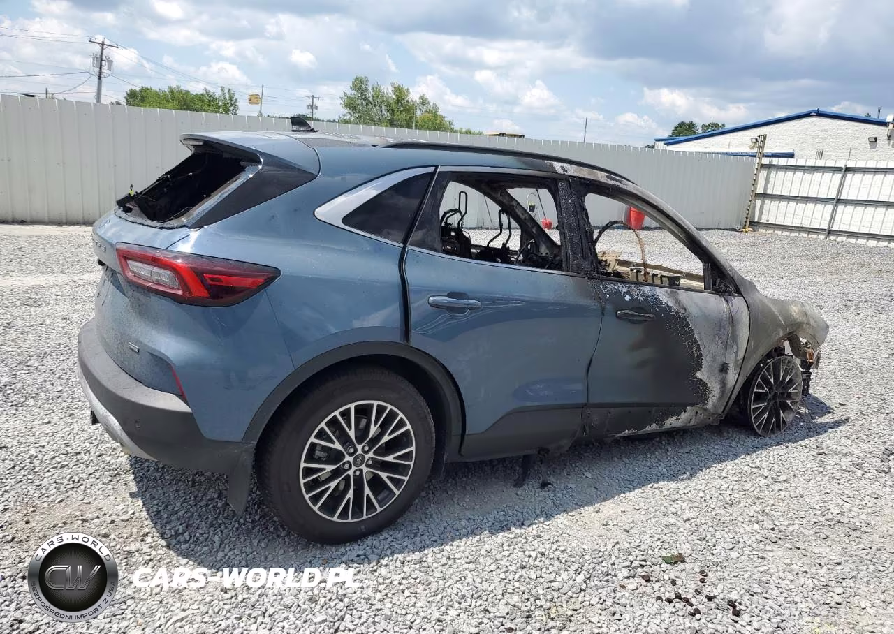2025 Ford Escape VIN:1FMCU0E16SUA77868 - 3