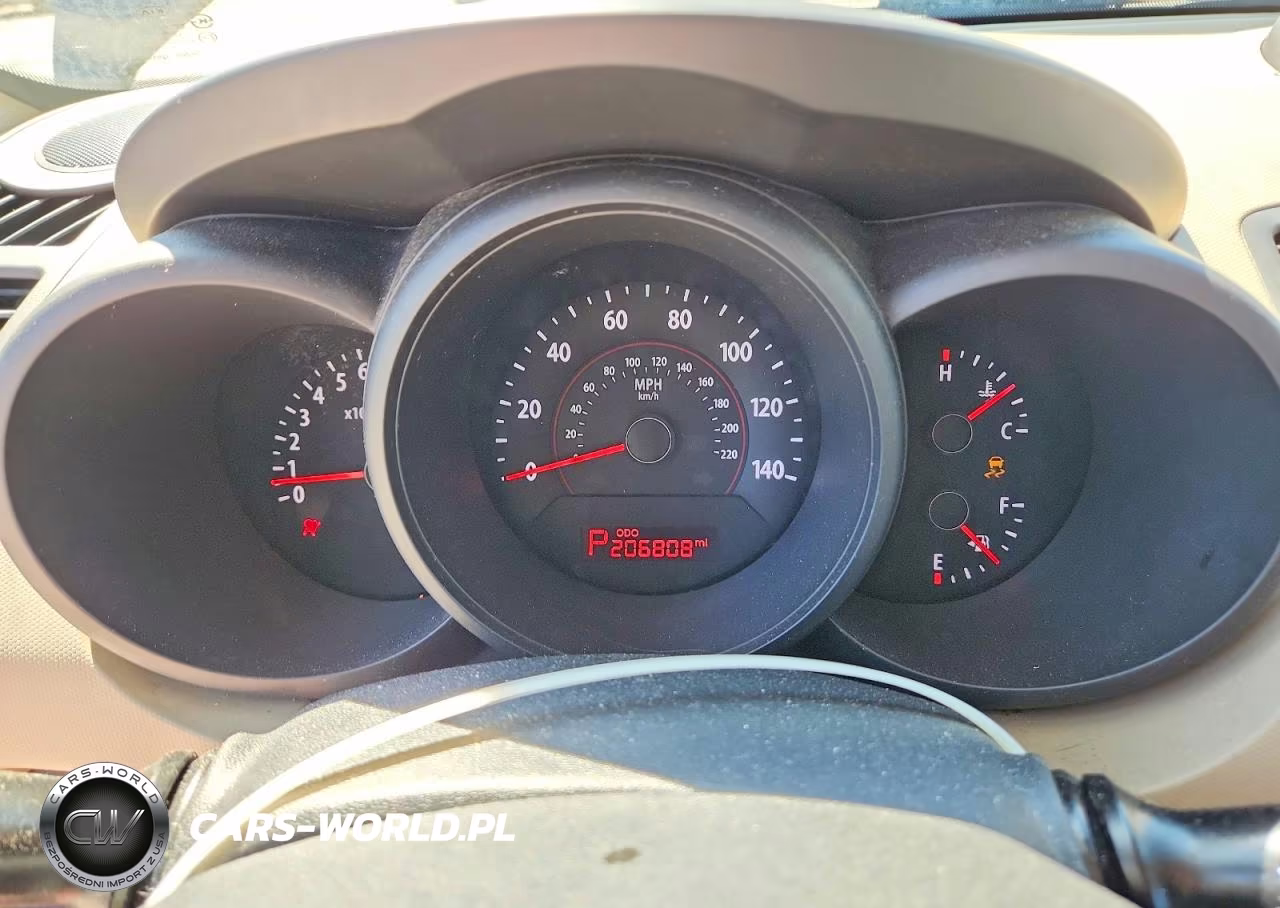 2010 Kia Soul + VIN:KNDJT2A22A7049524 - 9