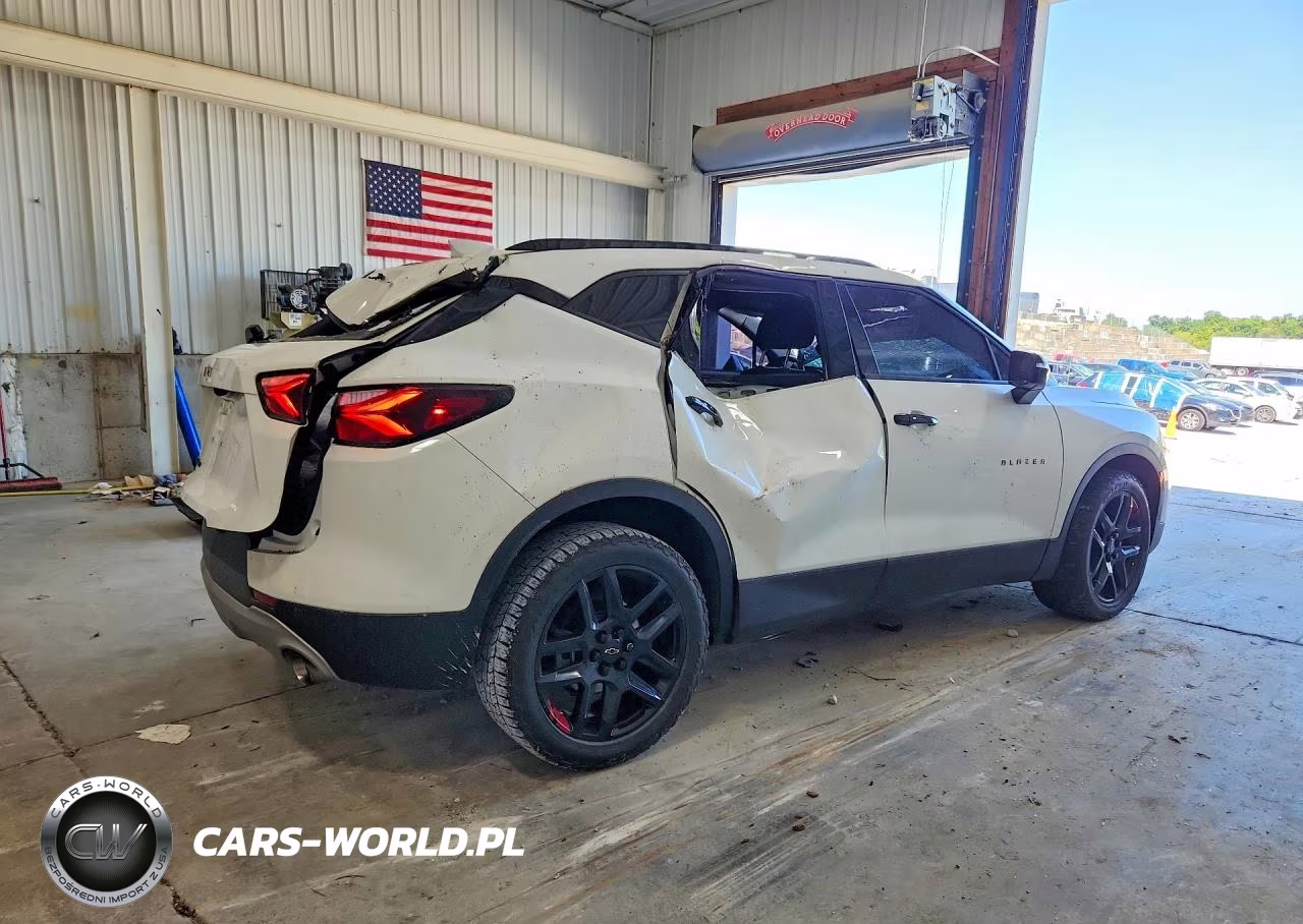 2020 Chevrolet Blazer 2Lt VIN:3GNKBHRS5LS664692 - 3