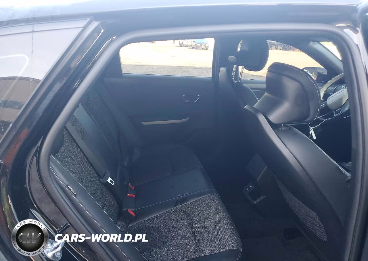 2025 Kia K4 Gt Line VIN:3KPFW4DE5SE152078 - 10