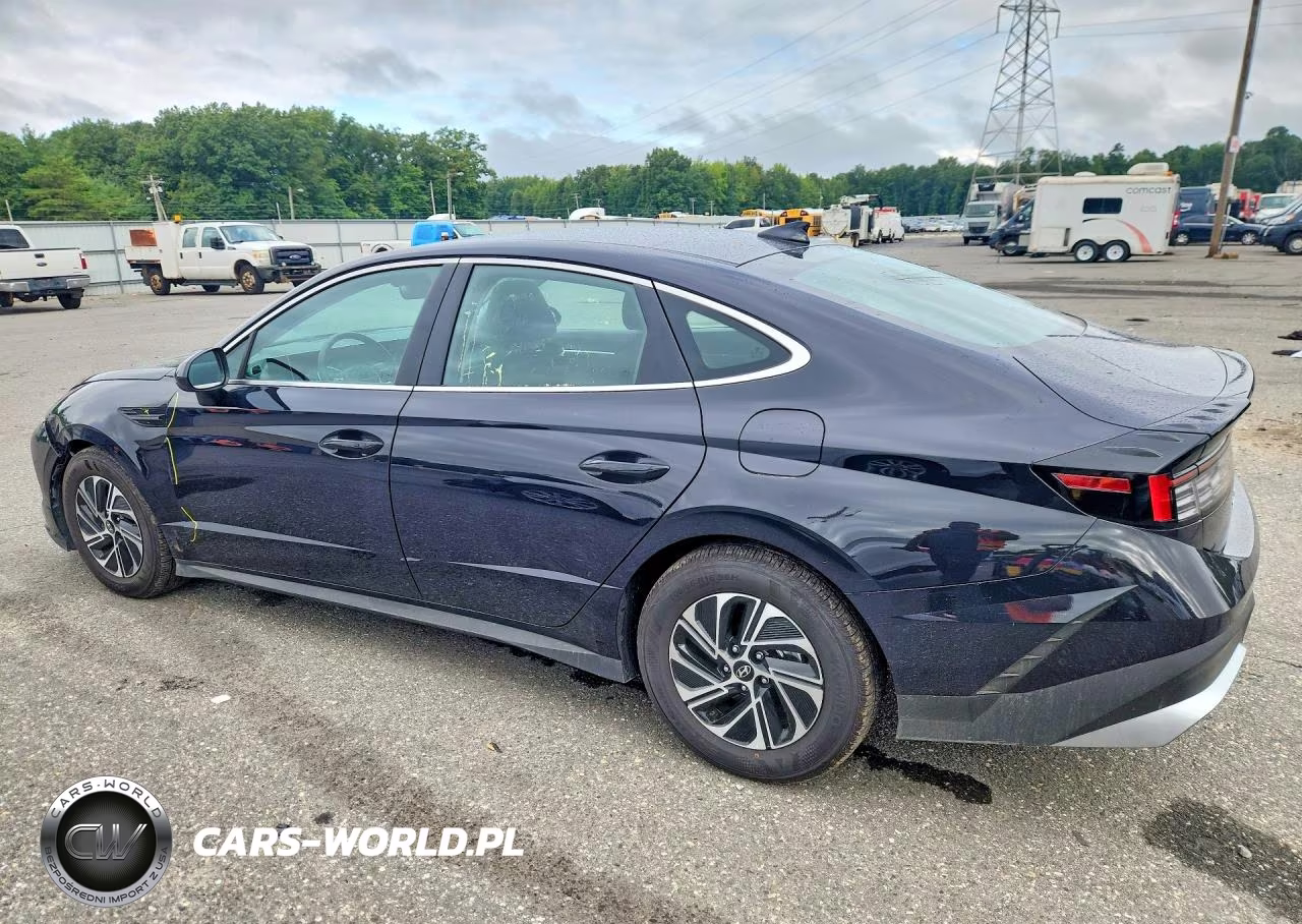 2026 Hyundai Sonata Hybrid Blue VIN:KMHL24JJ7TA163082 - 2