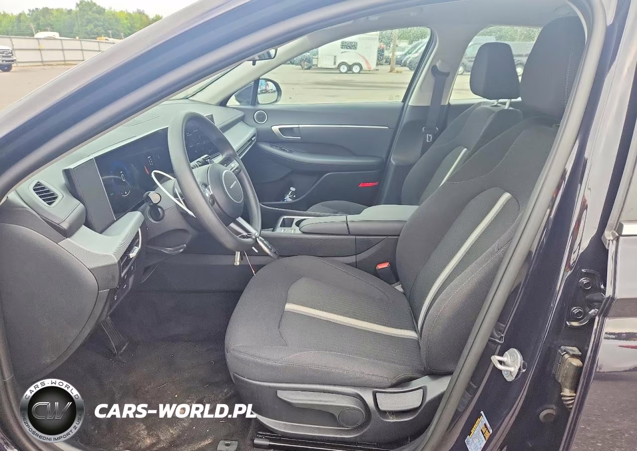 2026 Hyundai Sonata Hybrid Blue VIN:KMHL24JJ7TA163082 - 7