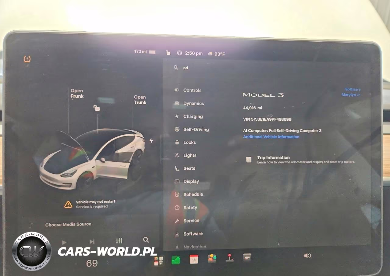2023 Tesla Model 3 VIN:5YJ3E1EA9PF498698 - 9
