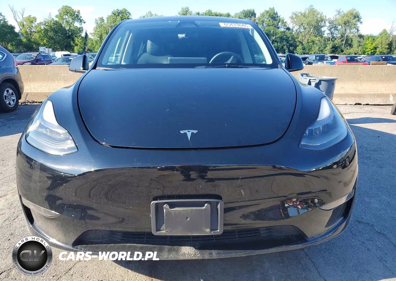 2023 Tesla Model Y VIN:7SAYGAEE1PF927919 - 5