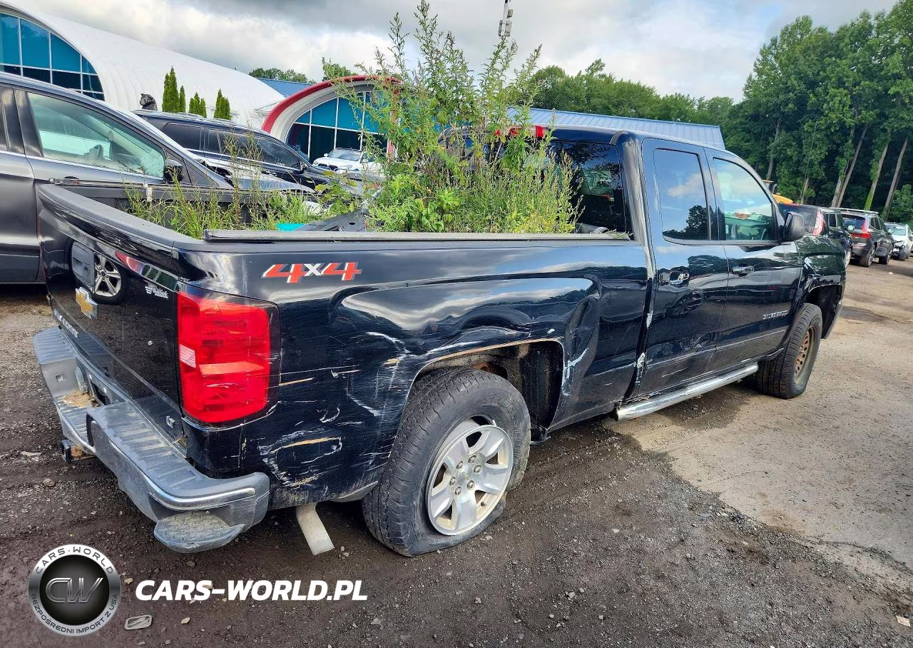2018 Chevrolet Silverado K1500 Lt VIN:1GCVKREC0JZ242811 - 3