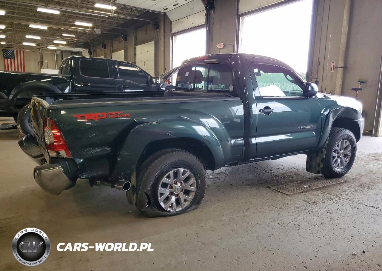 2010 Toyota Tacoma Base VIN:5TEPX4EN4AZ720375 - 3