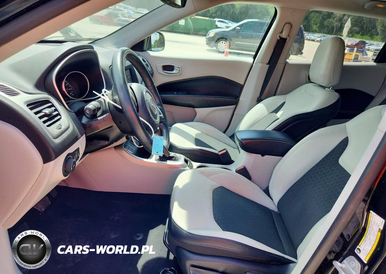 2019 Jeep Compass Latitude VIN:3C4NJCBB3KT730588 - 7