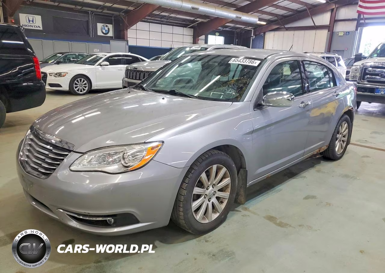 2013 Chrysler 200 Limited – zdjęcie 1 z 12