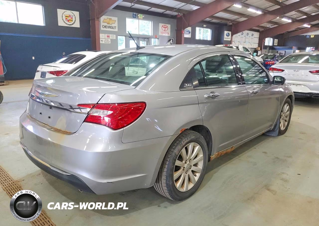 2013 Chrysler 200 Limited VIN:1C3CCBCG5DN520992 - 3