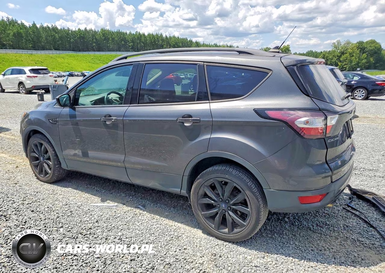 2018 Ford Escape Se VIN:1FMCU0GD2JUC62411 - 2