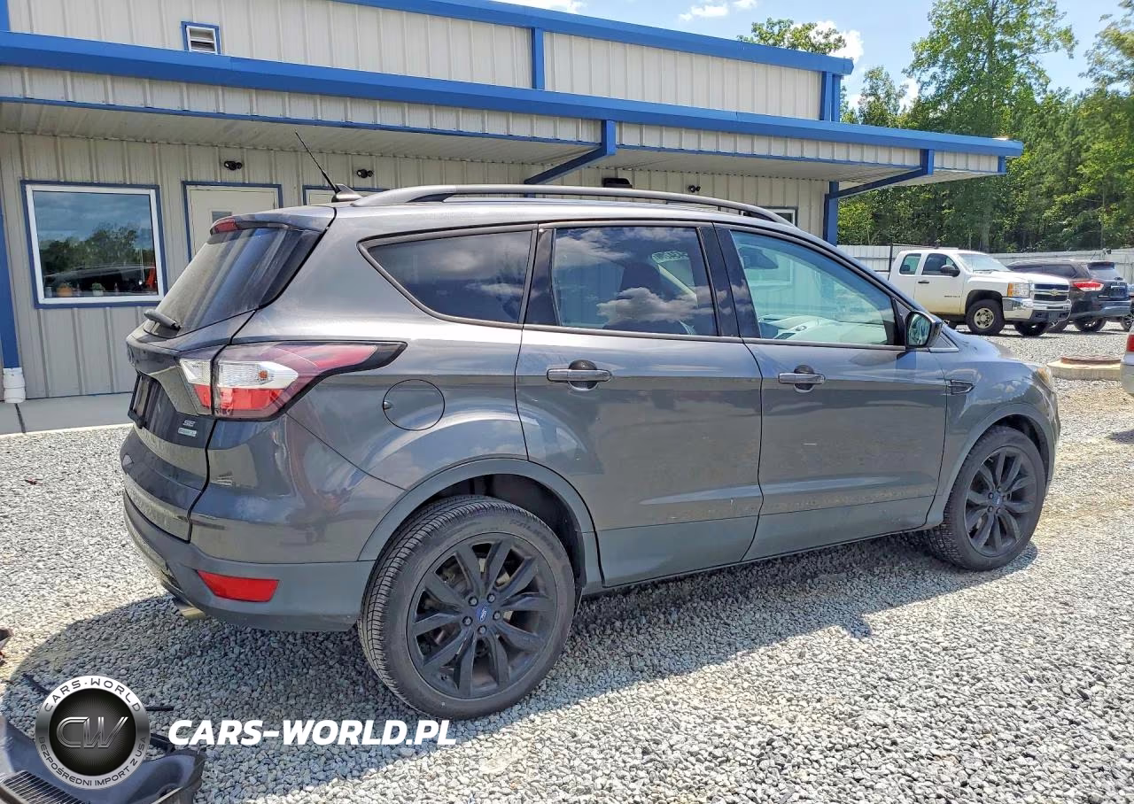 2018 Ford Escape Se VIN:1FMCU0GD2JUC62411 - 3