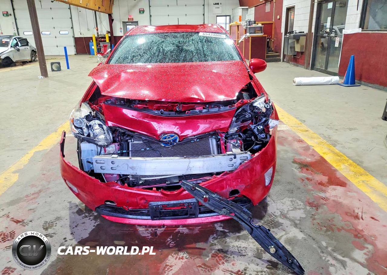 2015 Toyota Prius Three VIN:JTDKN3DU9F0424925 - 5