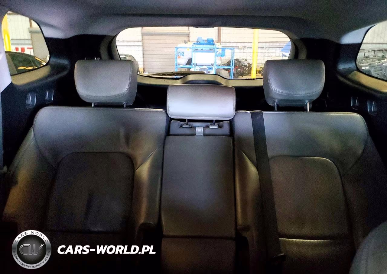 2017 Hyundai Santa Fe Se Ultimate VIN:KM8SR4HF8HU241884 - 10