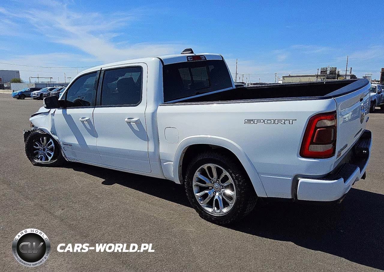 2022 Ram 1500 Laramie VIN:1C6SRFJT8NN450247 - 2