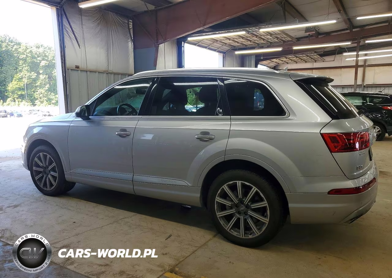 2017 Audi Q7 Prestige VIN:WA1VAAF77HD054827 - 2