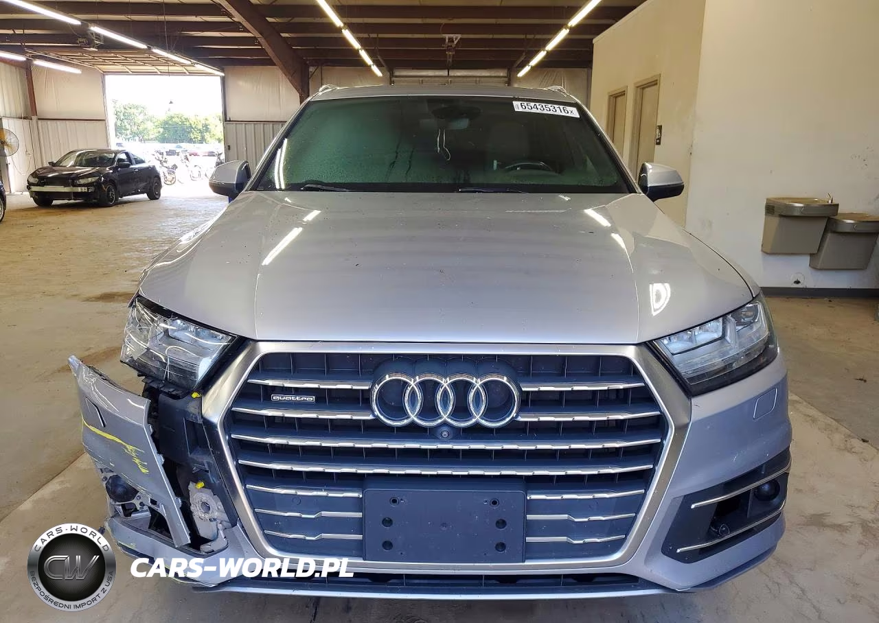 2017 Audi Q7 Prestige VIN:WA1VAAF77HD054827 - 5