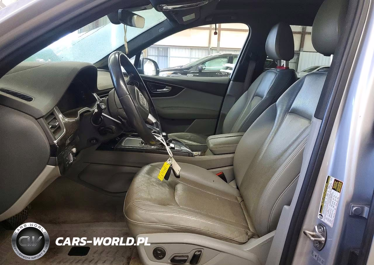 2017 Audi Q7 Prestige VIN:WA1VAAF77HD054827 - 7