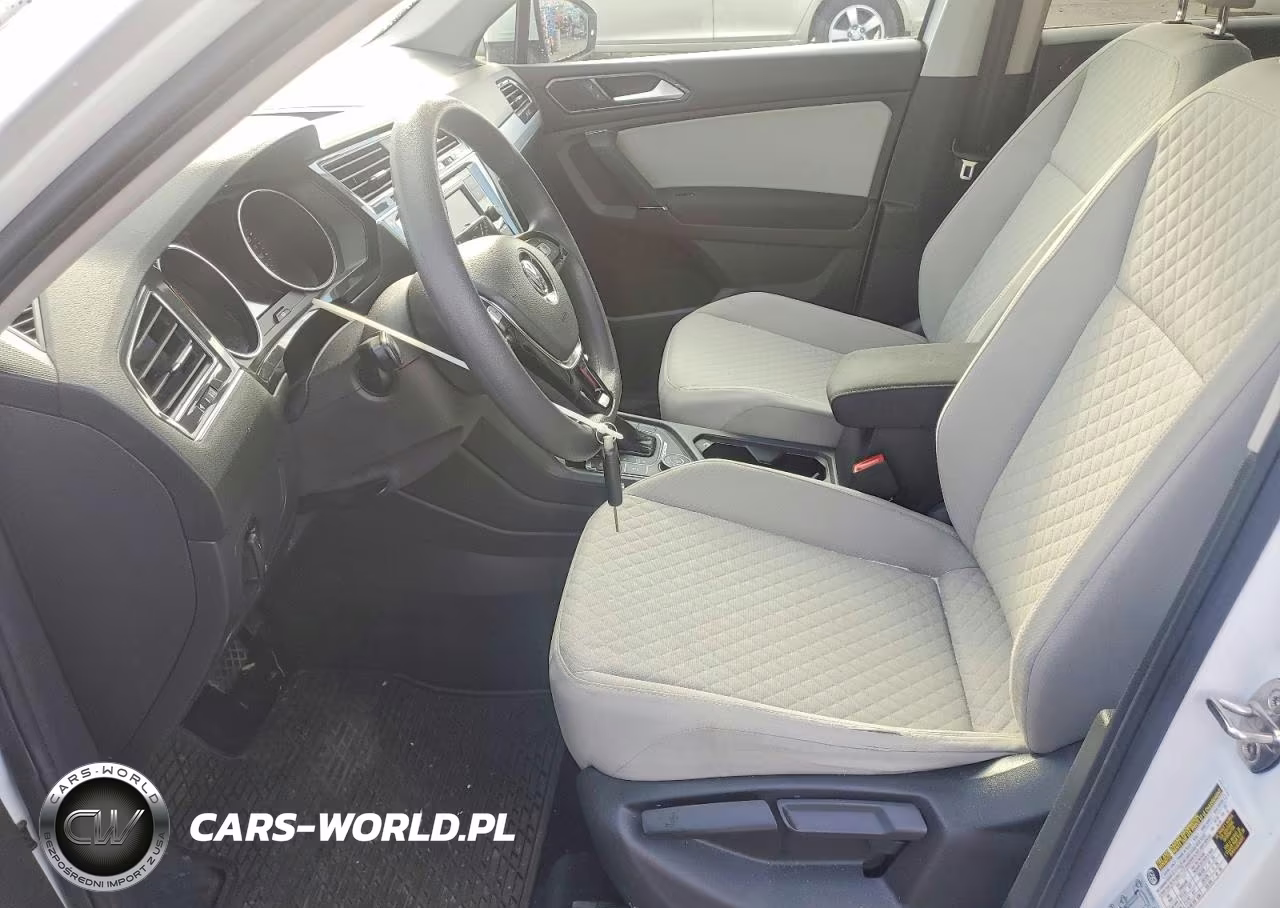 2018 Volkswagen Tiguan S VIN:3VV0B7AX3JM045643 - 7