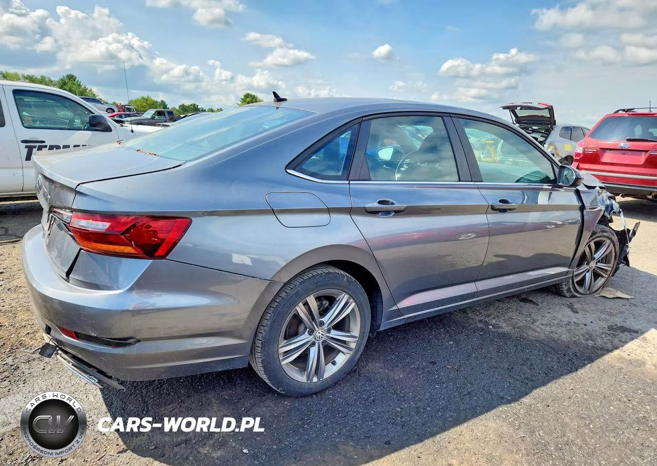 2019 Volkswagen Jetta S VIN:3VWC57BU7KM209739 - 3