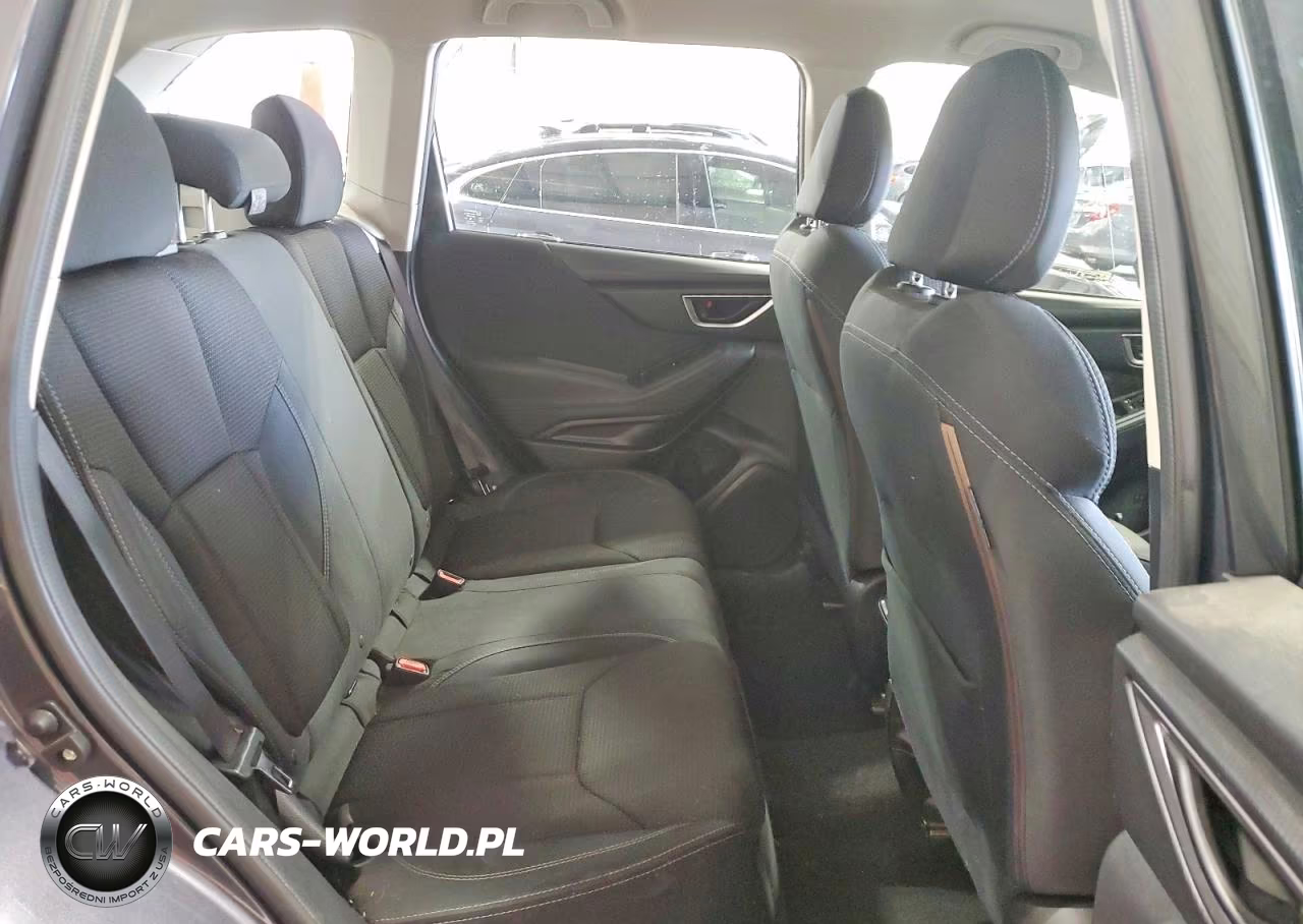 2020 Subaru Forester VIN:JF2SKADCXLH527418 - 10
