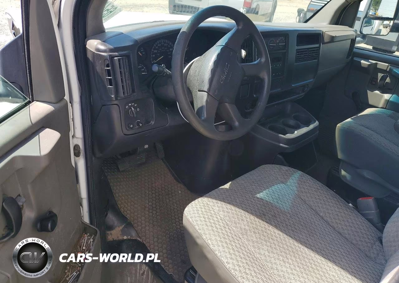 2005 GMC Savana Cutaway G3500 VIN:1GDJG31U551163954 - 8