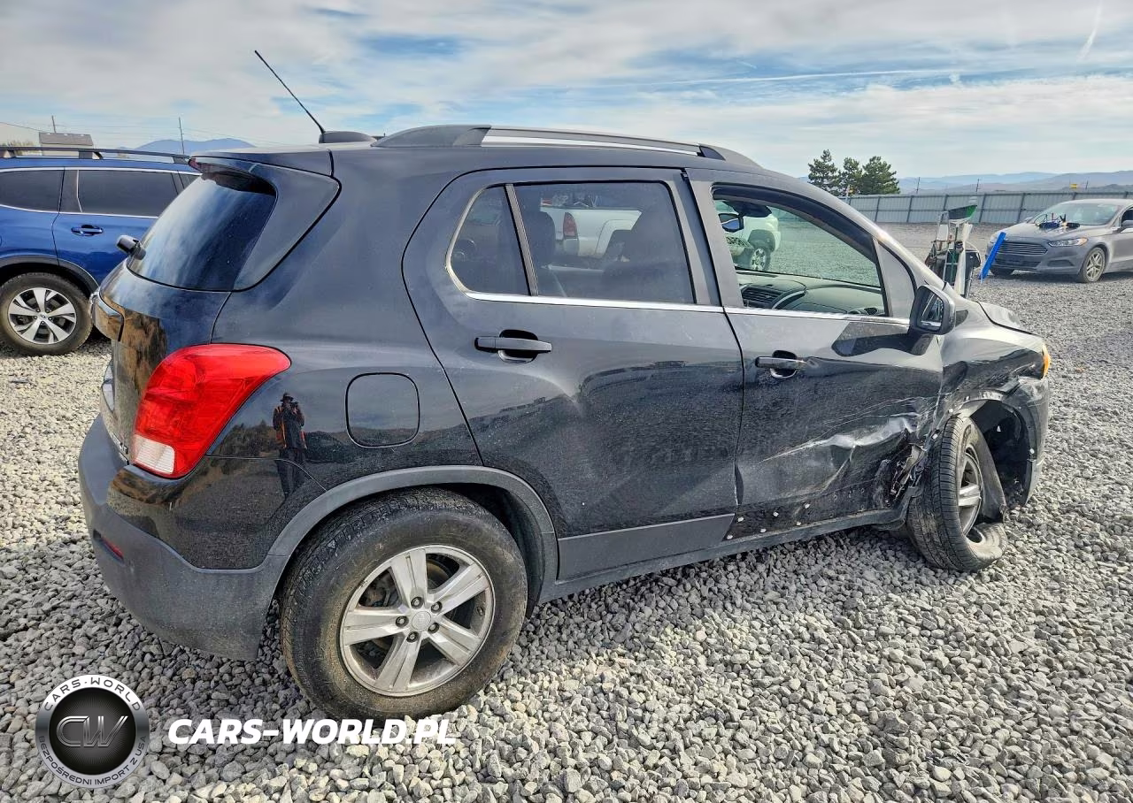 2015 Chevrolet Trax 1Lt VIN:3GNCJRSB1FL174627 - 3