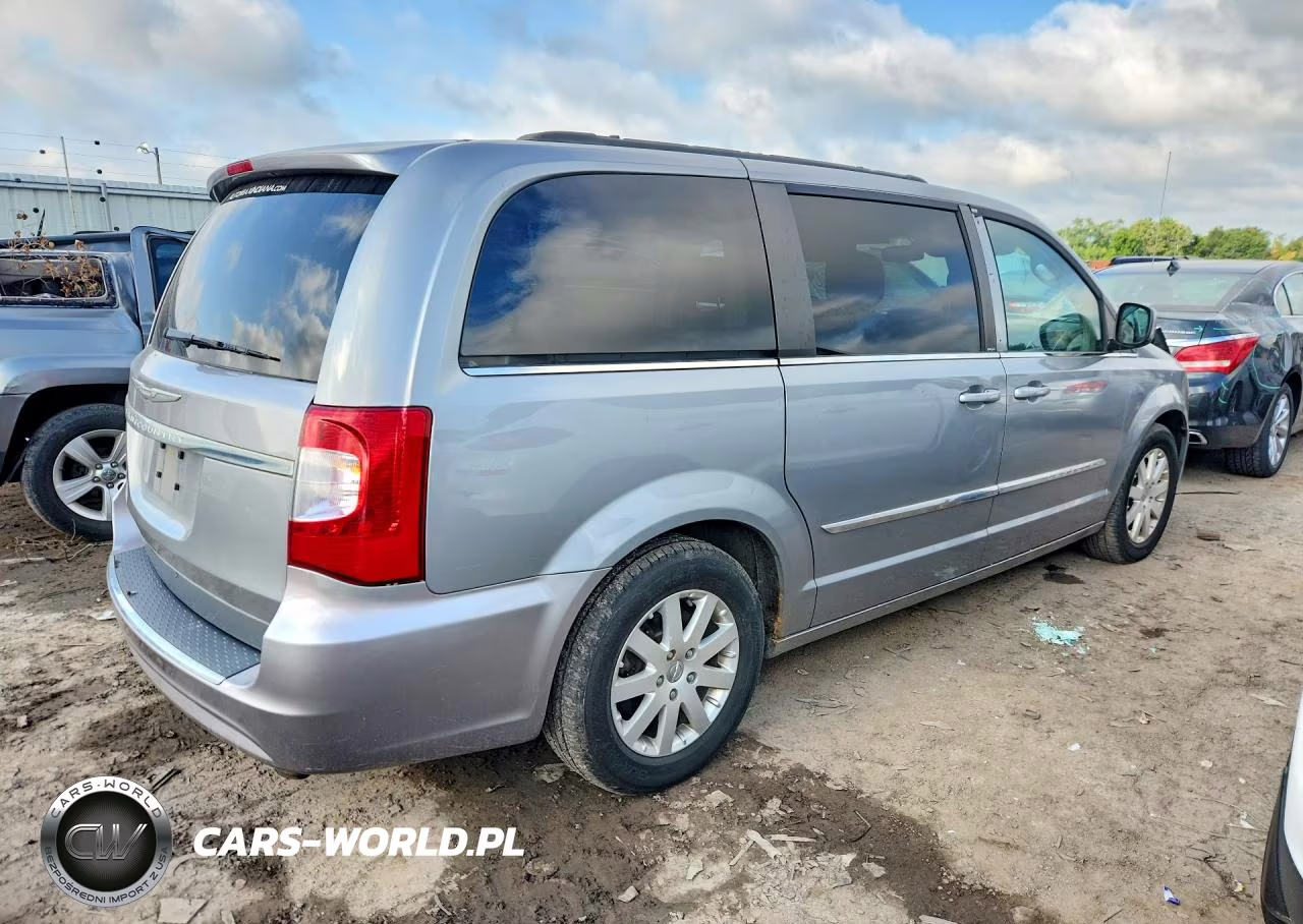2014 Chrysler Town & Country Touring VIN:2C4RC1BG1ER174705 - 3