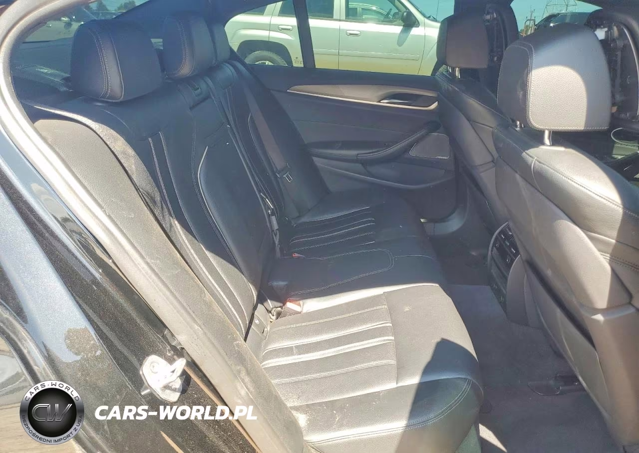 2018 BMW M550Xi VIN:WBAJB9C53JB287461 - 10