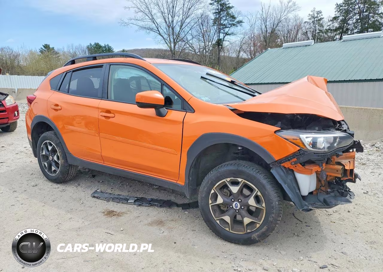2018 Subaru Crosstrek Premium VIN:JF2GTADC8JH260781 - 4