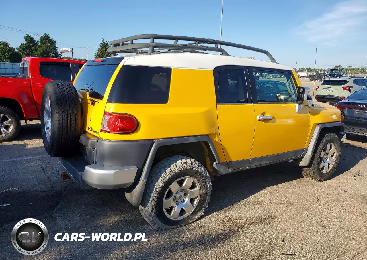 2007 Toyota Fj Cruiser Base VIN:JTEBU11F270004126 - 3