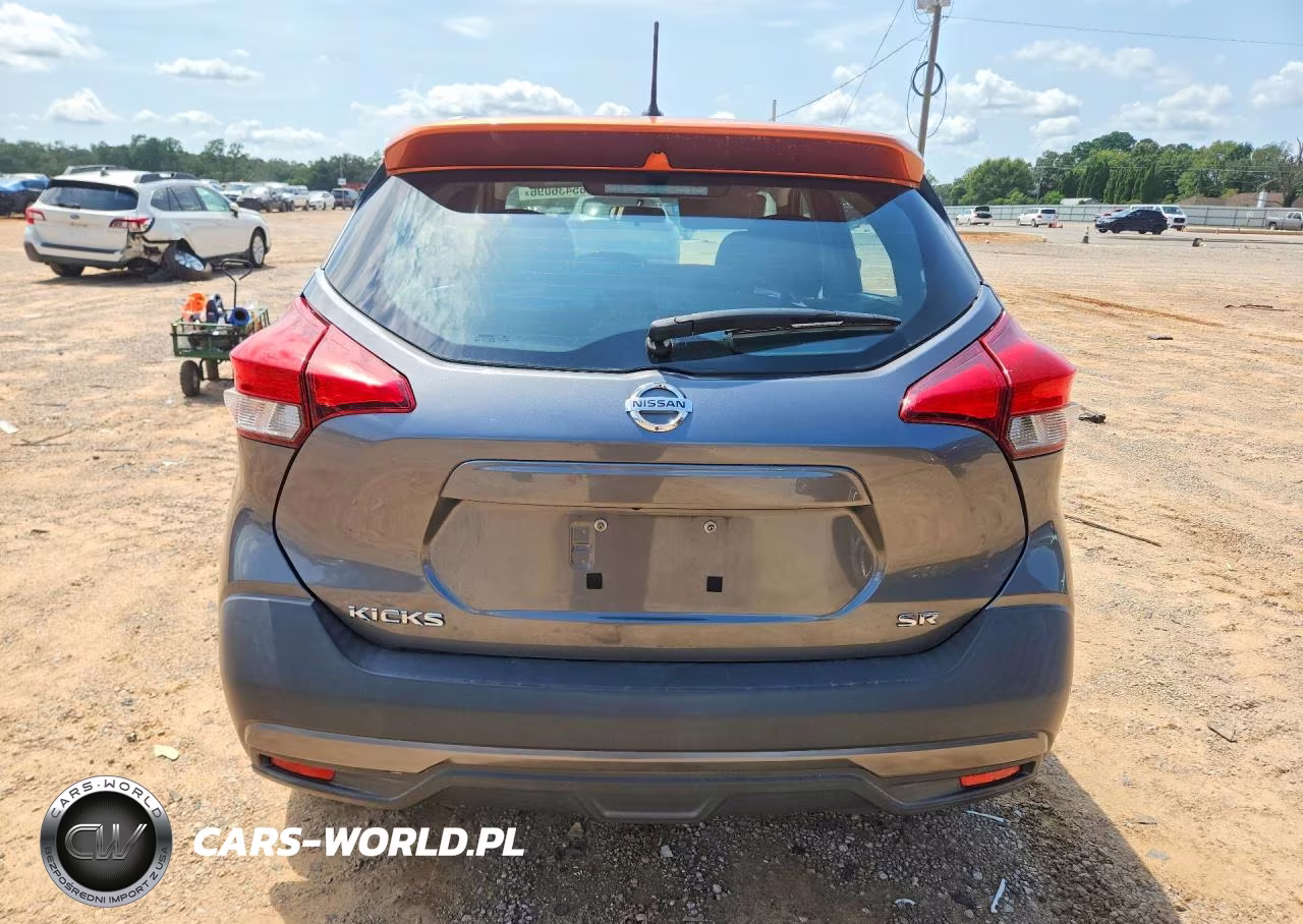 2019 Nissan Kicks Sr VIN:3N1CP5CU1KL565886 - 6