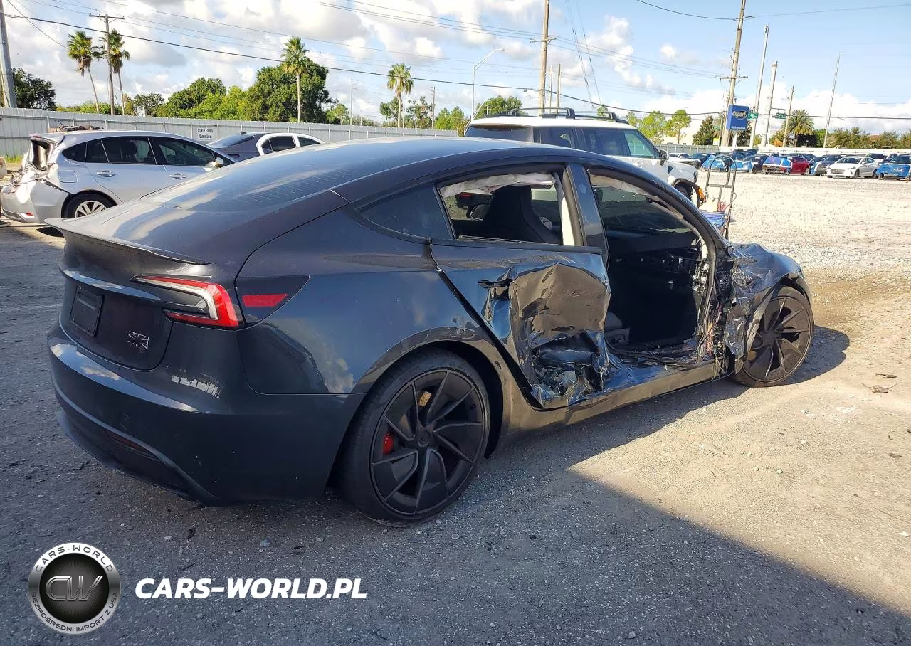 2026 Tesla Model 3 VIN:5YJ3E1ETXTF206312 - 3