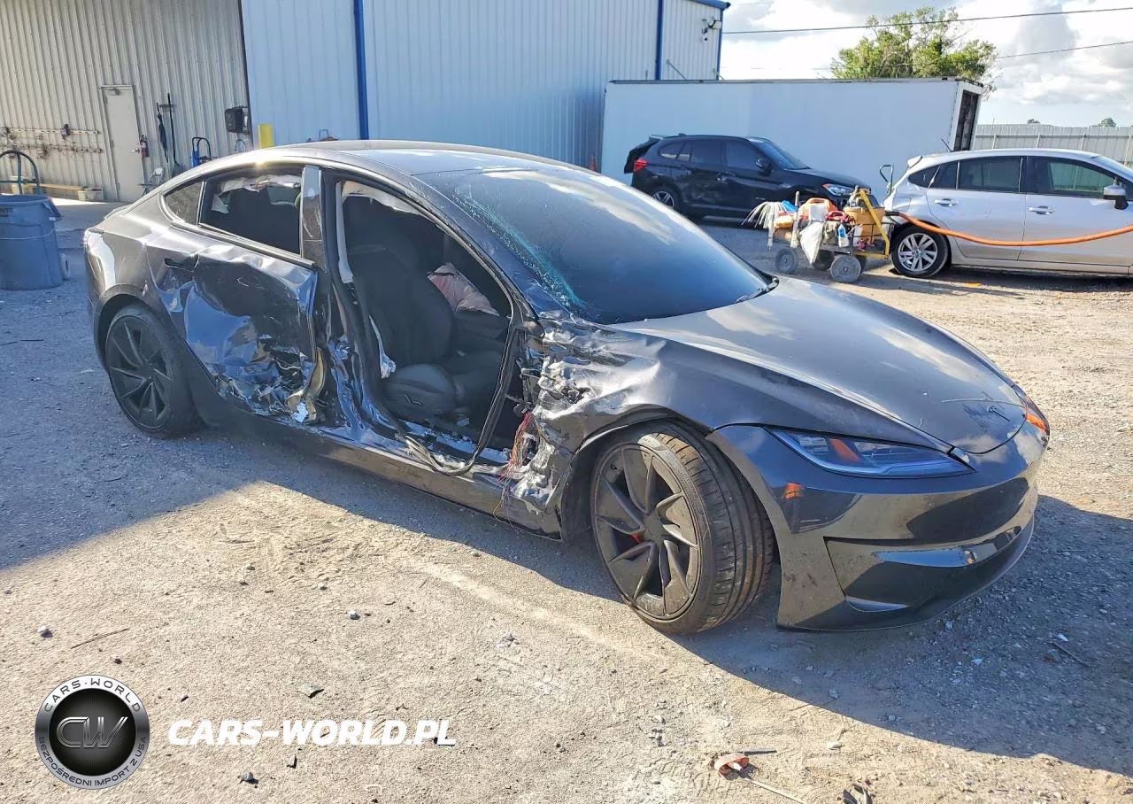 2026 Tesla Model 3 VIN:5YJ3E1ETXTF206312 - 4