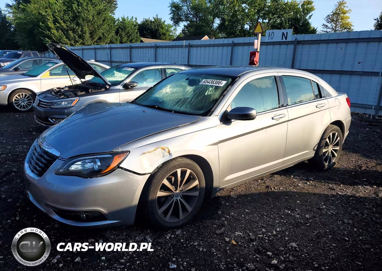 2013 Chrysler 200 Limited – zdjęcie 1 z 12