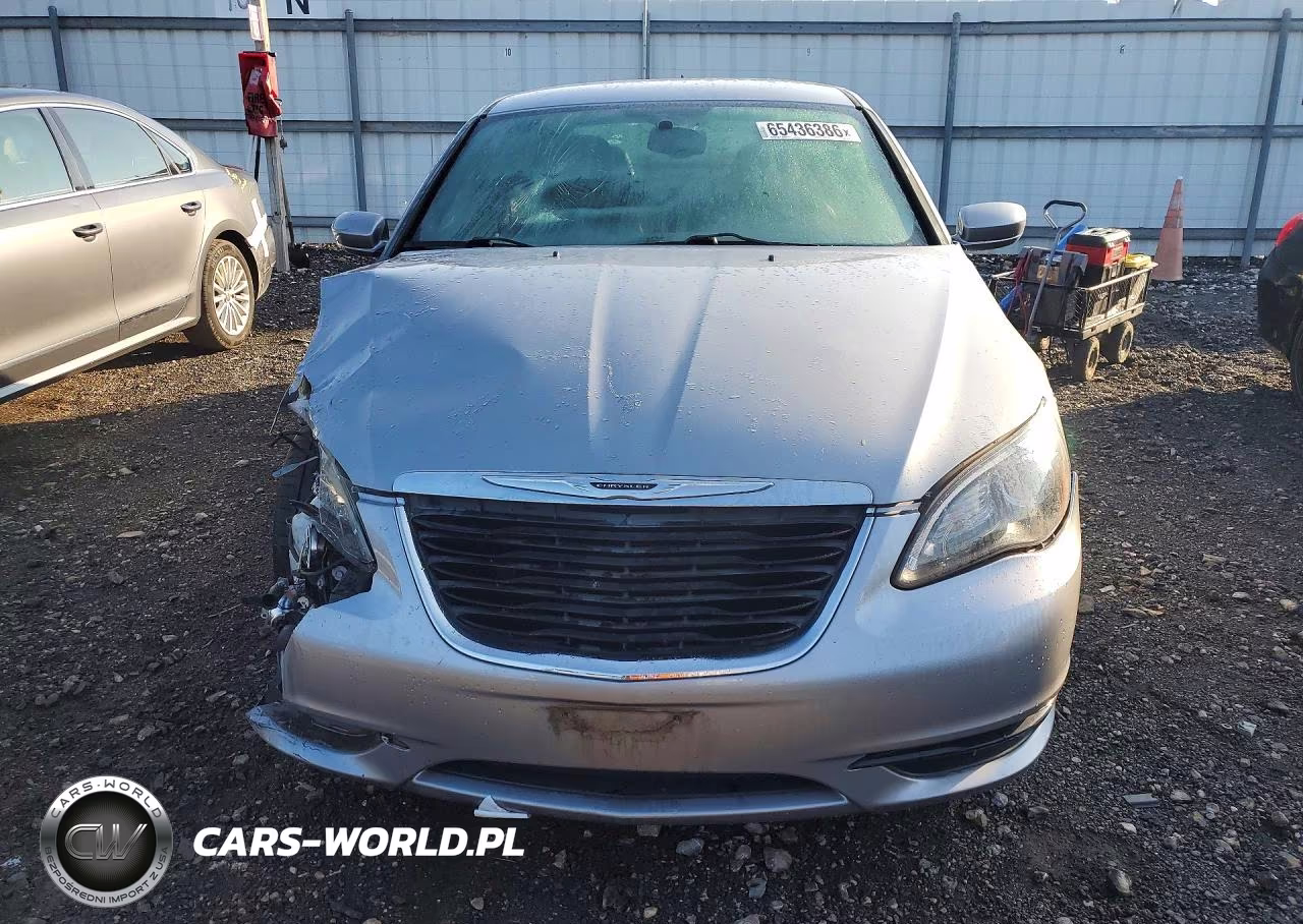 2013 Chrysler 200 Limited VIN:1C3CCBCG1DN578209 - 5