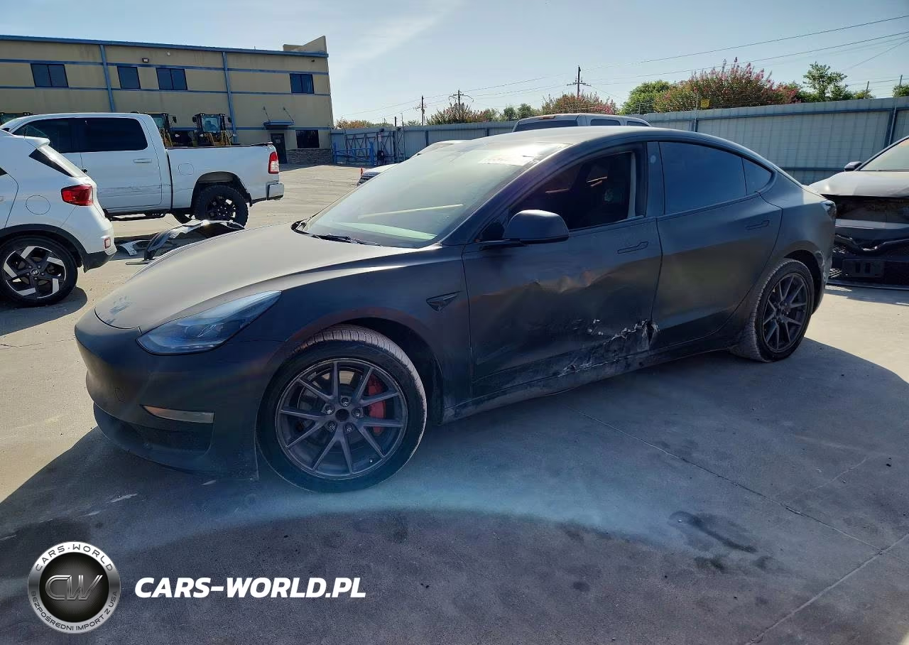 2022 Tesla Model 3 – zdjęcie 1 z 12