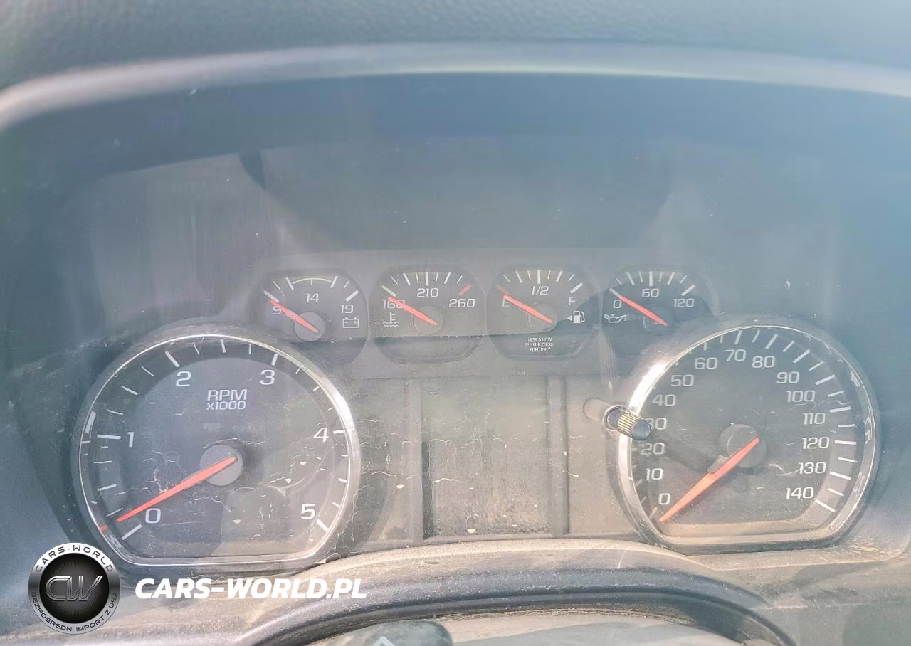 2015 Chevrolet Silverado K3500 VIN:1GB4KYC89FF640634 - 9