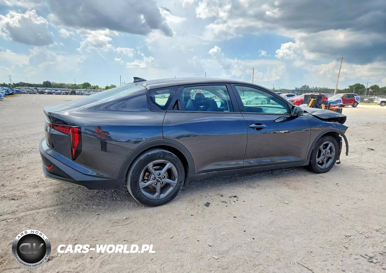 2025 Kia K4 Lxs VIN:3KPFT4DE6SE131359 - 3