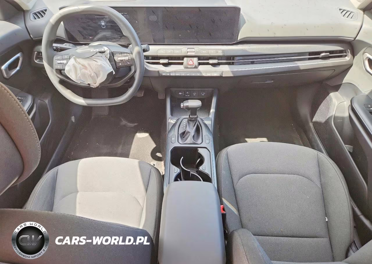 2025 Kia K4 Lxs VIN:3KPFT4DE6SE131359 - 8