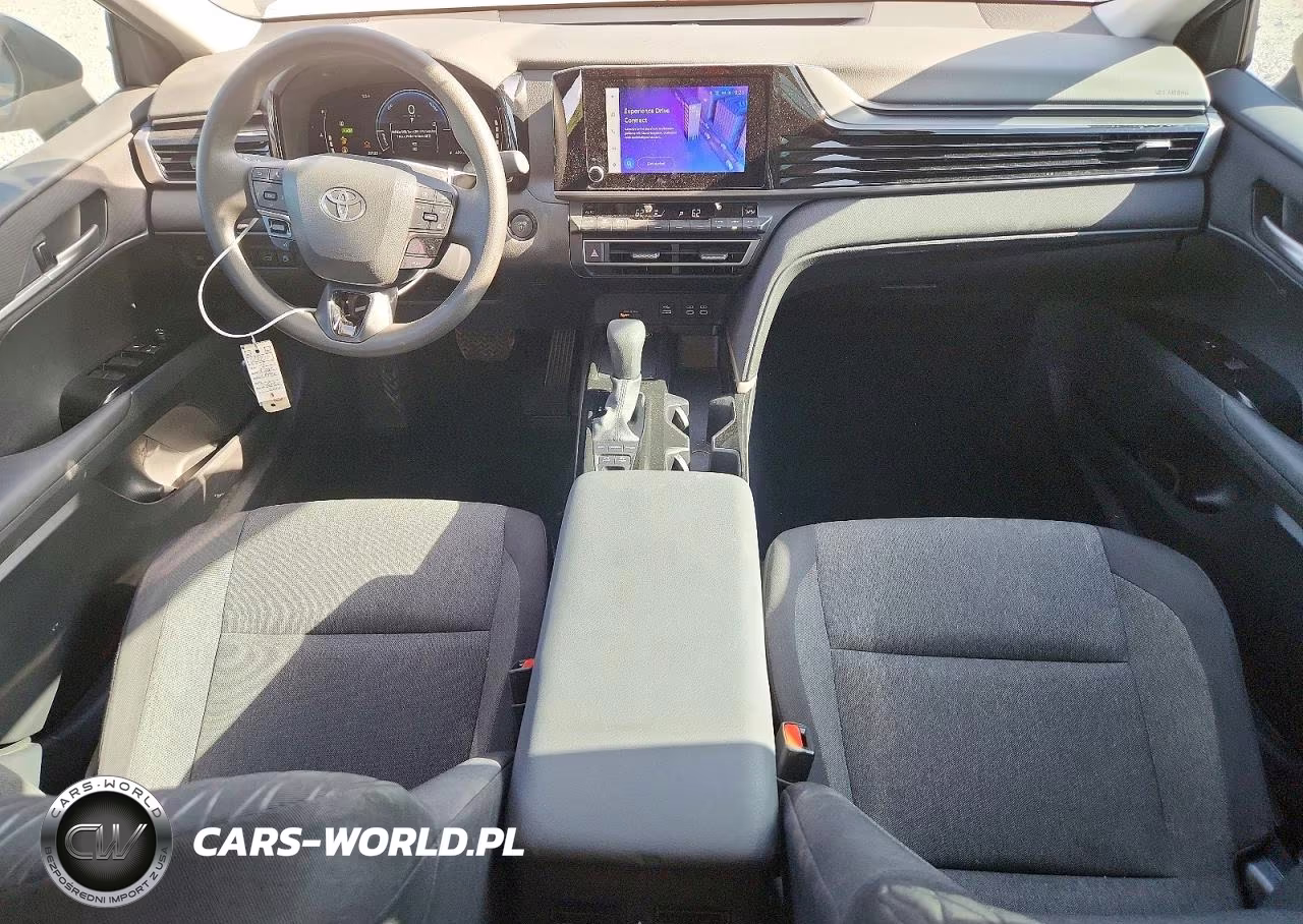2025 Toyota Camry Le VIN:4T1DAACKXSU531909 - 8