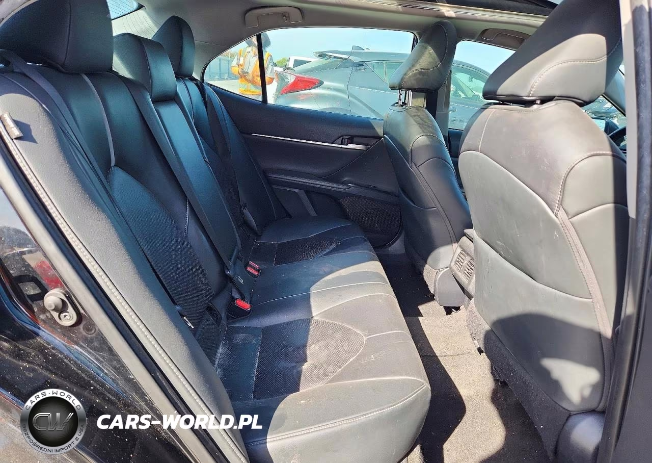 2019 Toyota Camry Xse VIN:4T1B61HKXKU782639 - 10